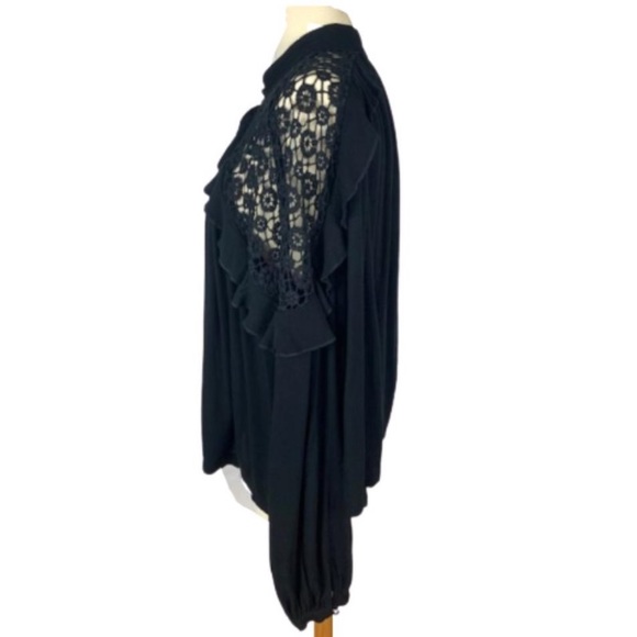 Free People Little Bit of Love Crochet Top Sz M - Picture 6 of 8